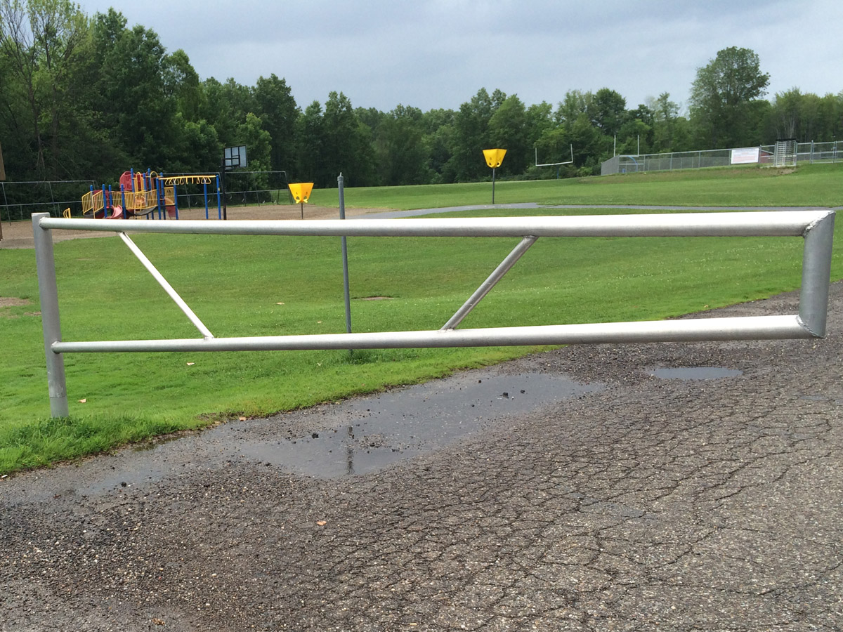 VSeries Tubular Barrier Gate Kits Hoover Fence Company Wholesale