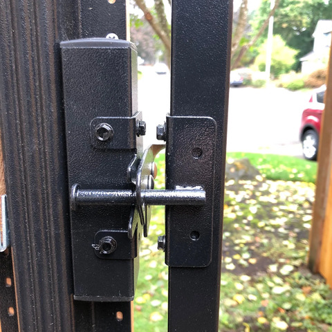 Jewett-Cameron Lifetime Steel Post <strong>Black</strong> Steel Hinge/Latch Adapter Kit (LTP to AAG) 
