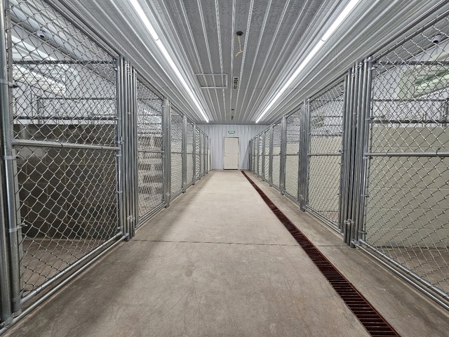 Hoover Fence Chain Link Dog Kennel Panels w/ Gates - Heavy Grade - HF20 Frame w/ 9 ga. Fabric