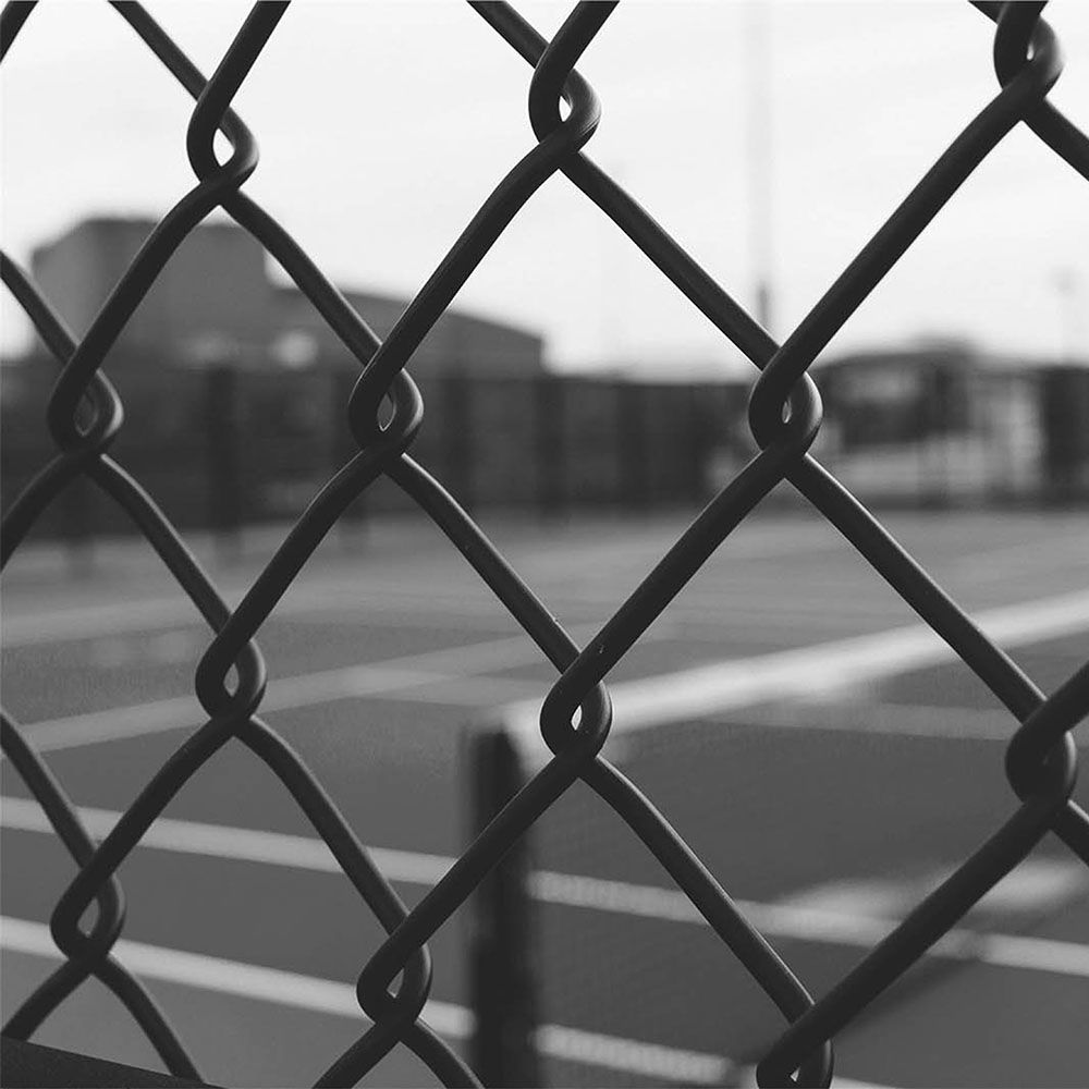 Collection 98+ Images what to do with old chain link fence Sharp