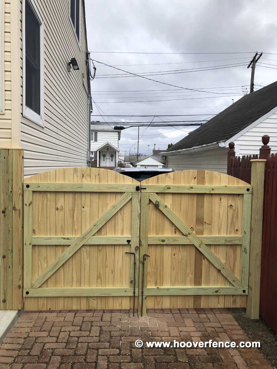 Customer Install - Convex Top Double Wood Gate Hung Using Snug Cottage 8292-18SP Old Fashioned Heavy Duty Hinges