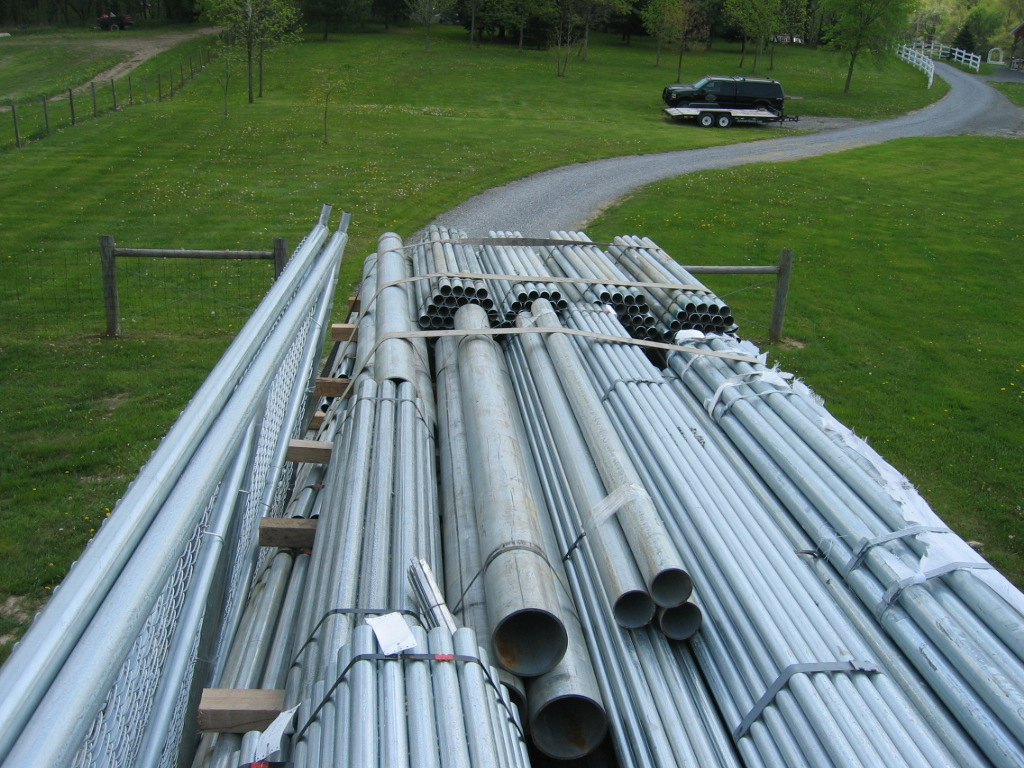 chain link pipe posts